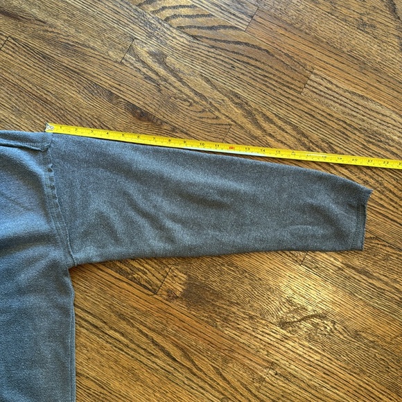 🔥3for$10 | Distressed Sweatshirt | Size Small | Destin Florida - Picture 6 of 6